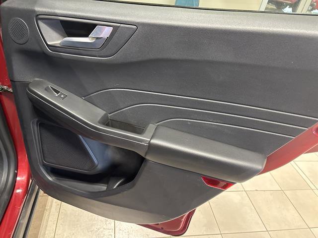 Used 2022 Ford Escape SEL w/ Technology Package image 20