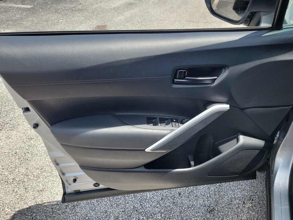 Used 2024 Toyota Corolla Cross AWD Hybrid image 9