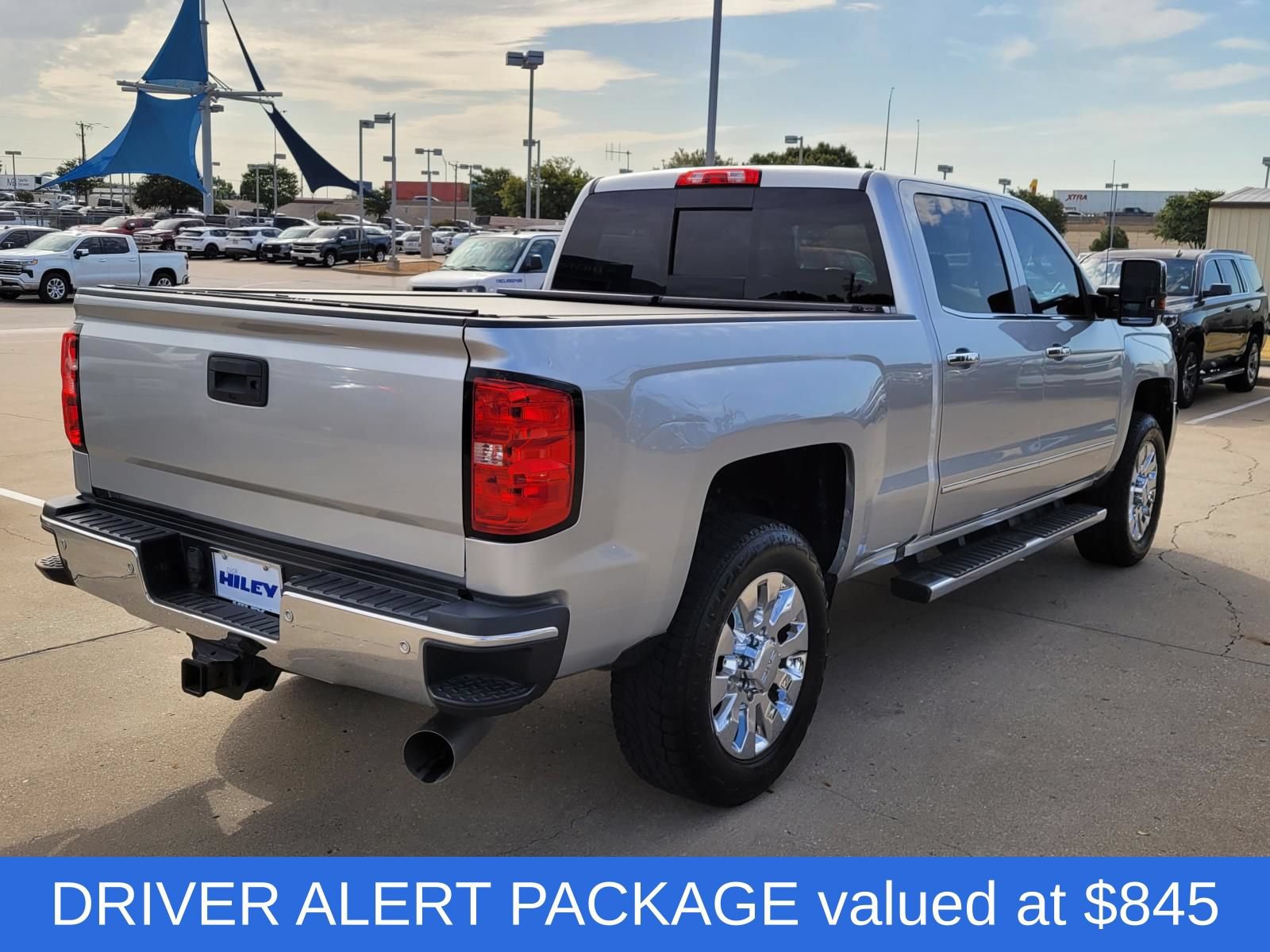 Used 2019 Chevrolet Silverado 2500 LTZ w/ Duramax Plus Package AWD/4WD image 4