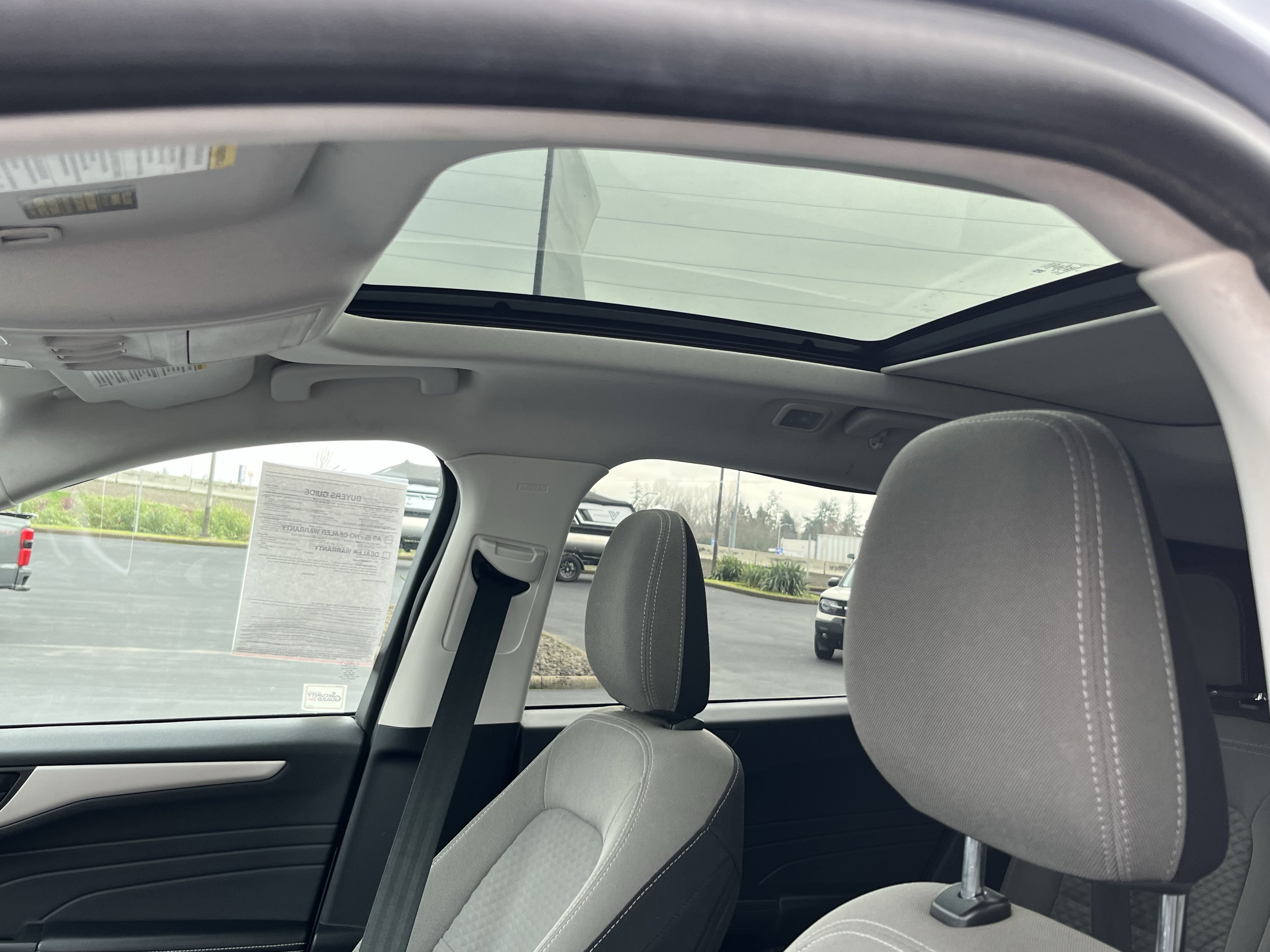 Certified 2022 Ford Escape SE w/ SE Sport Appearance Package image 14