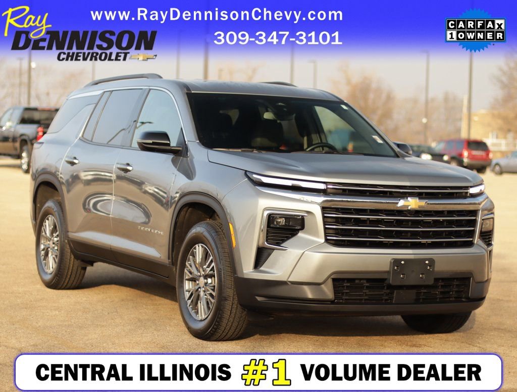 Used 2025 Chevrolet Traverse LT