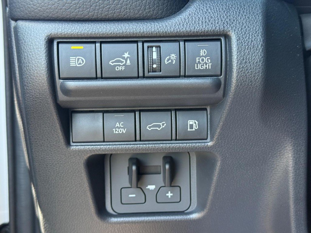 Certified 2025 Toyota Land Cruiser w/ Premium Package AWD/4WD image 27