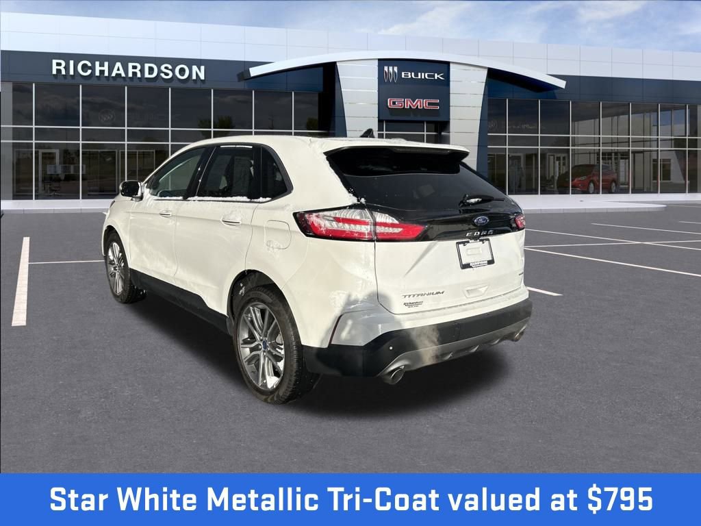 Used 2022 Ford Edge Titanium image 4