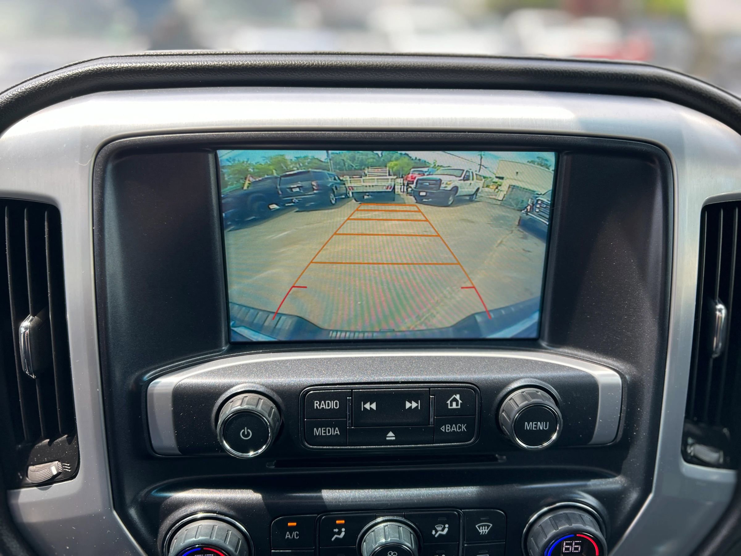 Used 2017 GMC Sierra 1500 SLE w/ SLE Value Package AWD/4WD image 12