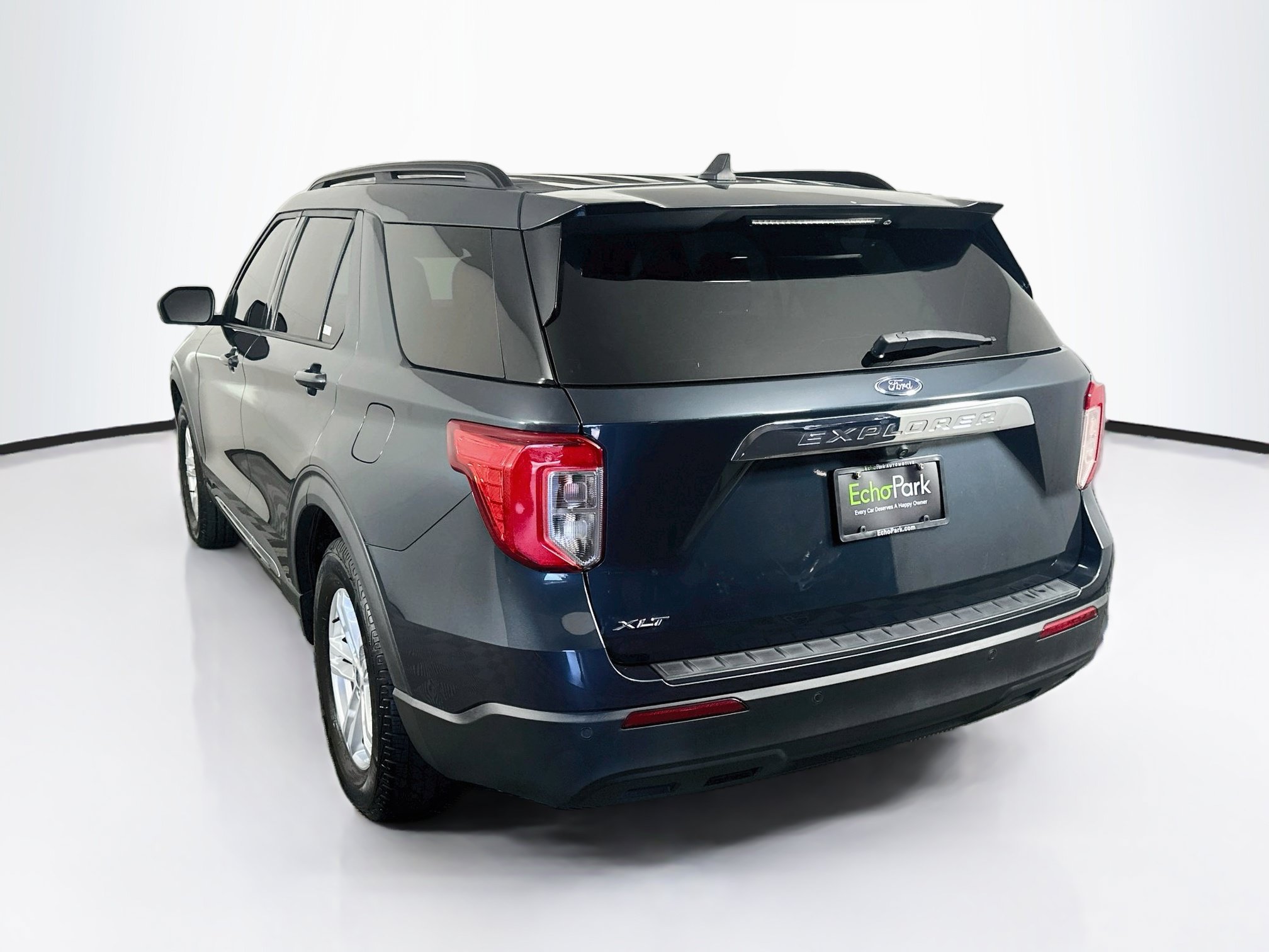 Used 2022 Ford Explorer XLT RWD image 5