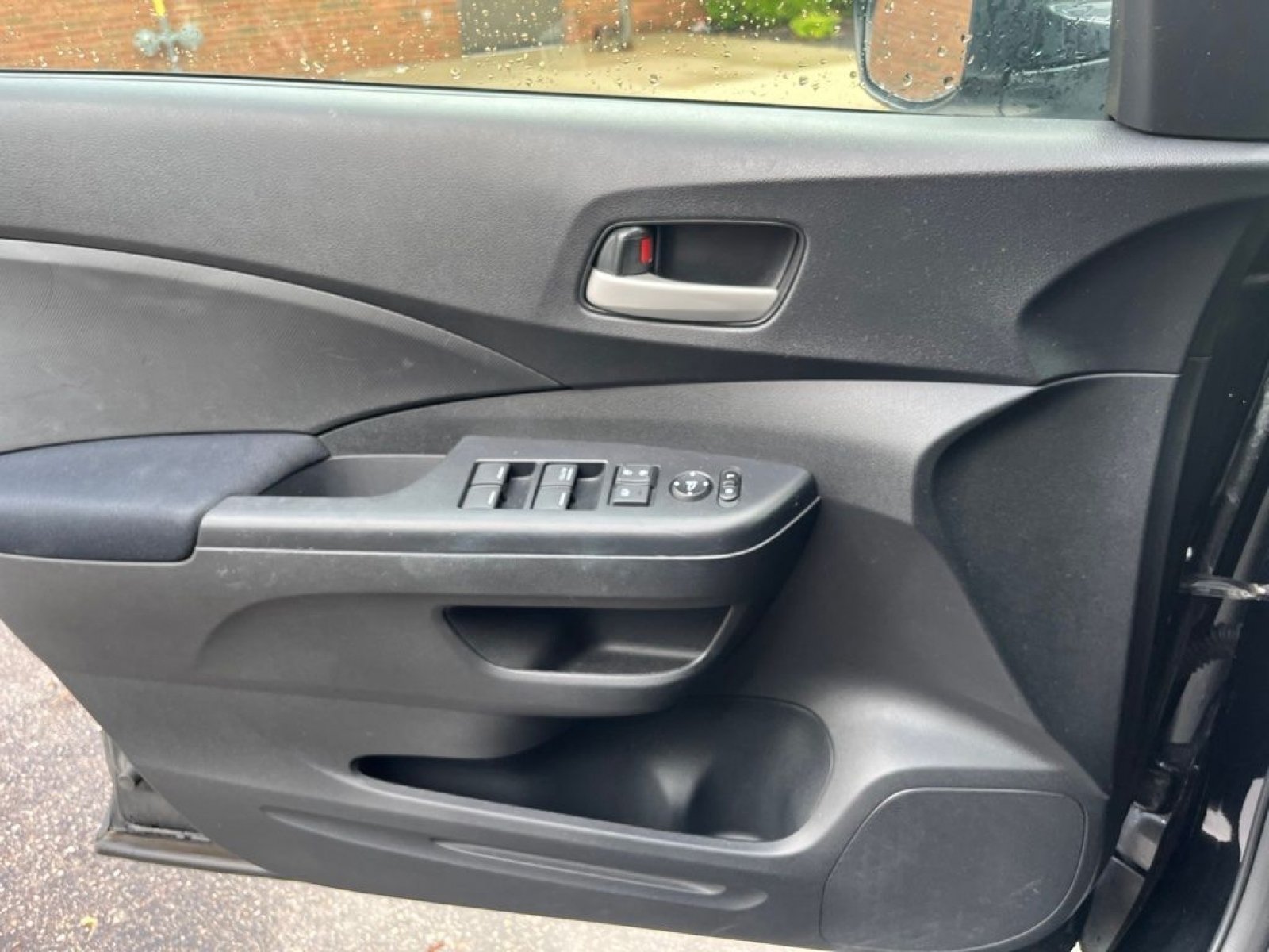 Used 2016 Honda CR-V LX image 7