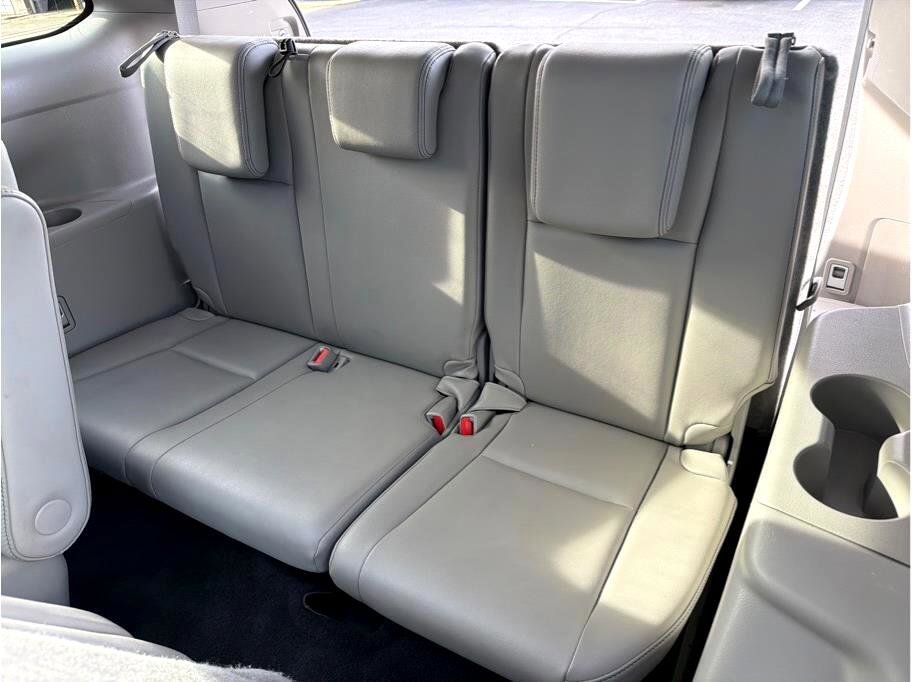 Used 2014 Toyota Highlander Limited image 14