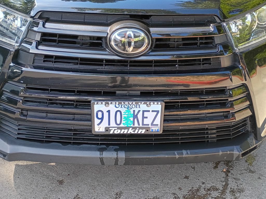 Used 2017 Toyota Highlander SE AWD/4WD image 12