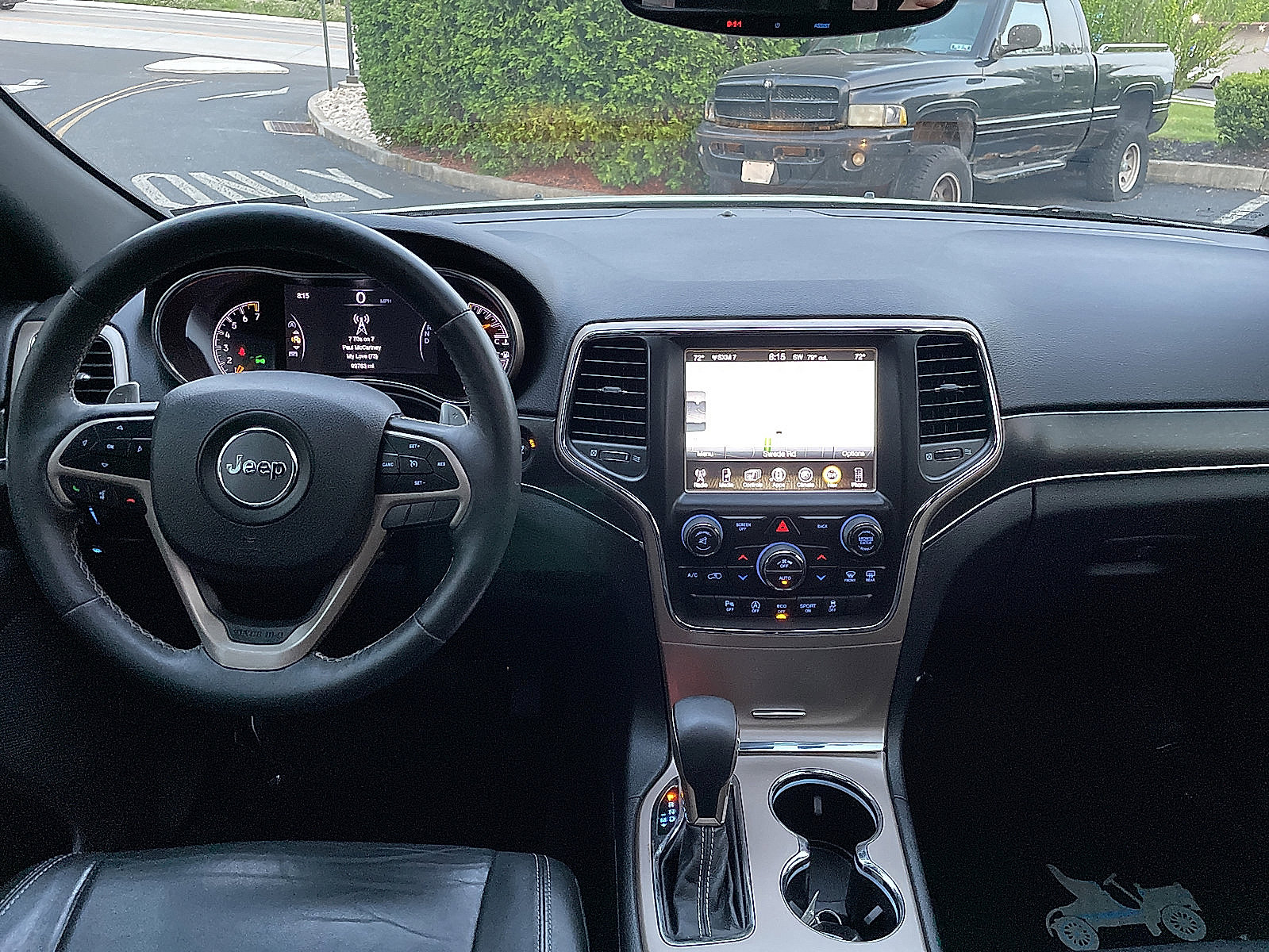 Used 2017 Jeep Grand Cherokee Limited image 36