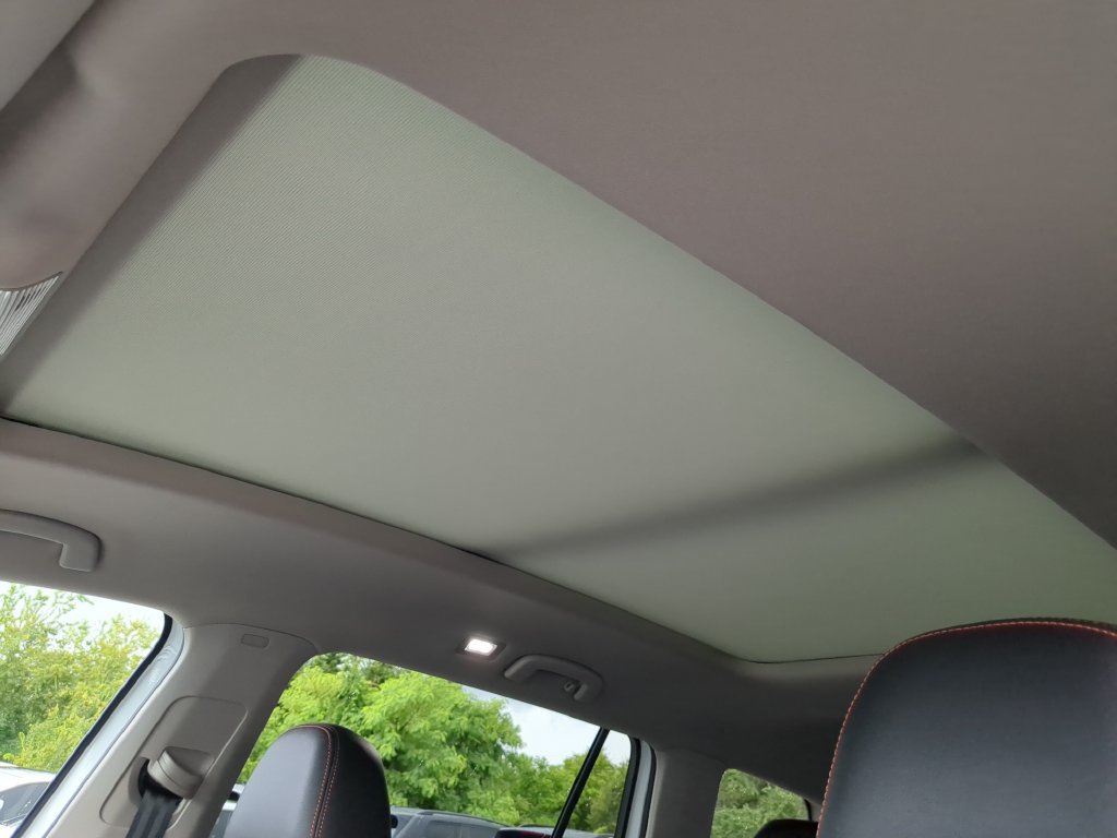 Certified 2025 Volkswagen Atlas Peak Edition SE AWD/4WD image 25
