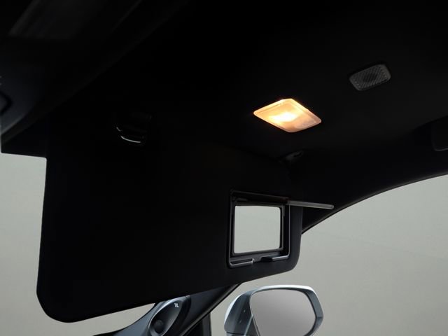 Used 2025 Toyota Highlander Platinum image 33