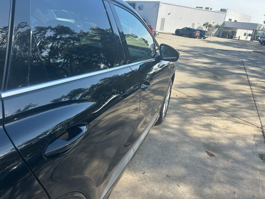 Used 2023 Audi Q4 e-tron Premium w/ Convenience Package image 36