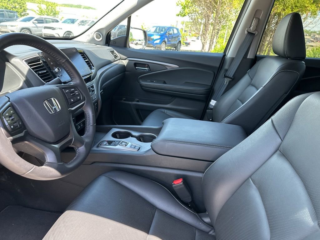 Certified 2025 Honda Ridgeline RTL image 9