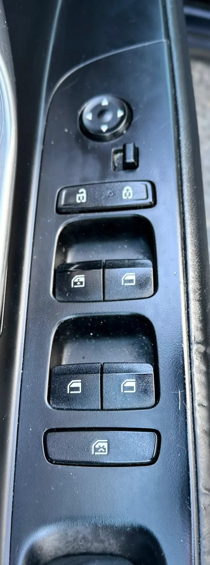 Used 2023 Hyundai Elantra SEL FWD image 22