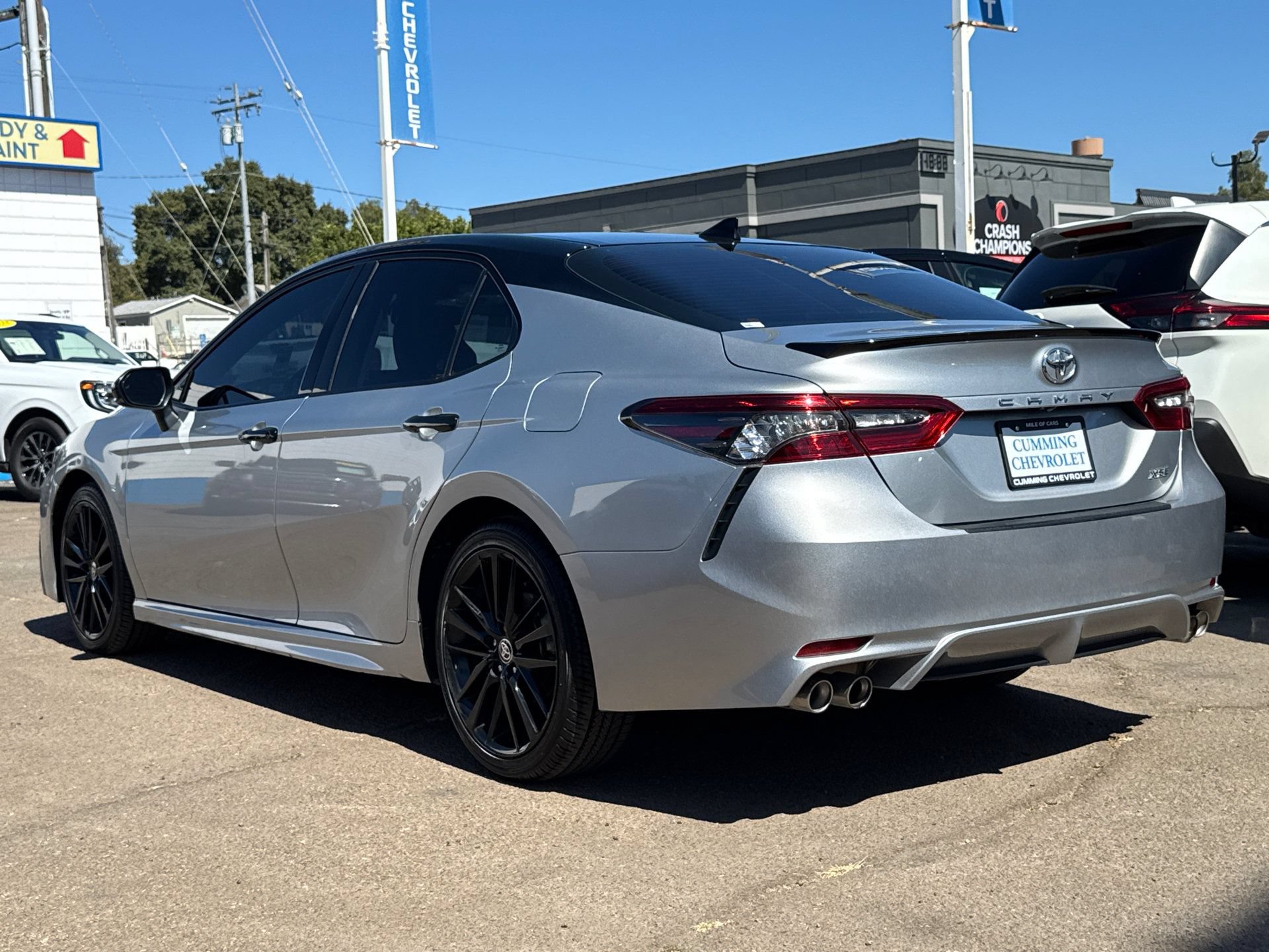 Used 2022 Toyota Camry XSE FWD image 9