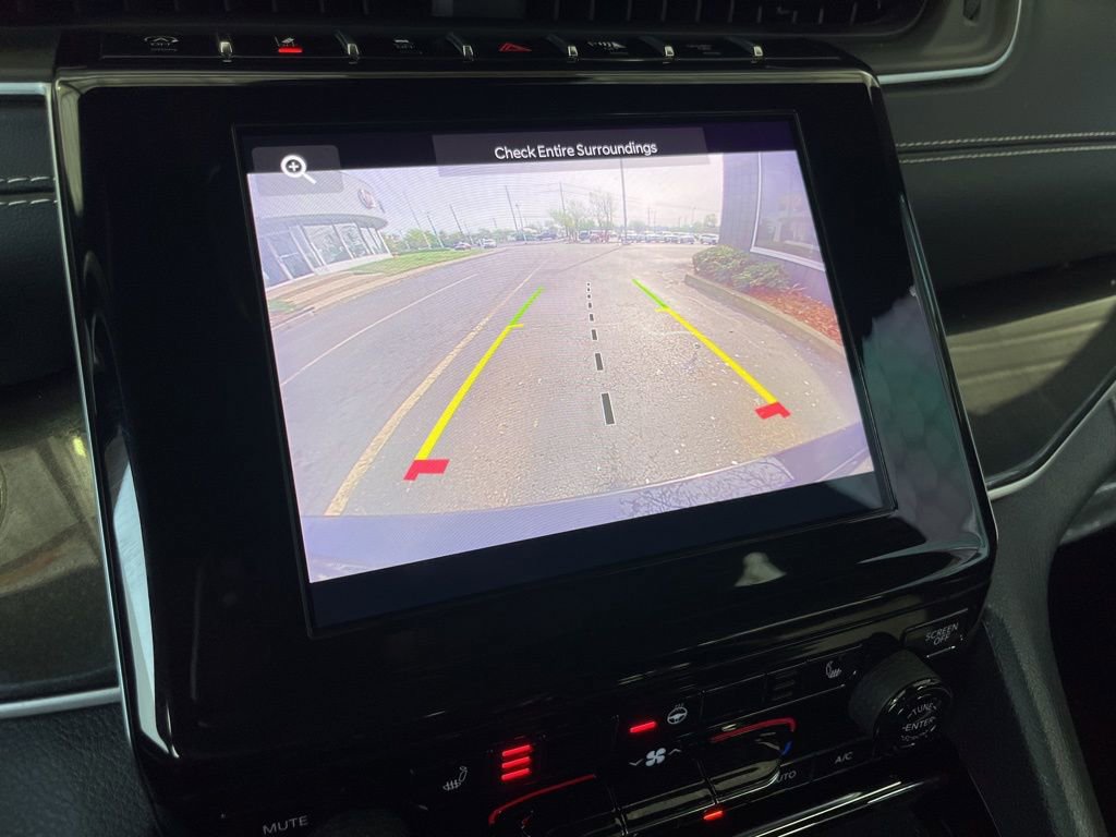 Used 2022 Jeep Grand Cherokee L Laredo image 37