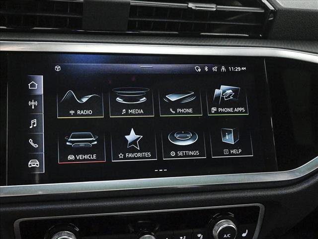 Used 2023 Audi Q3 2.0T Premium Plus w/ Premium Plus Package image 13