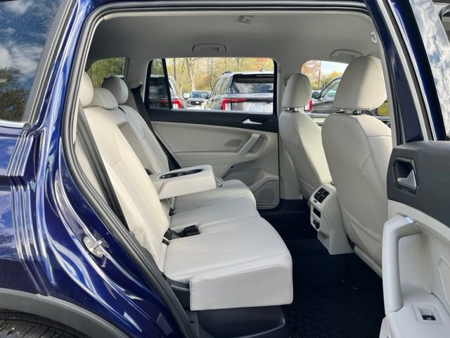 Used 2022 Volkswagen Tiguan SE AWD/4WD image 19