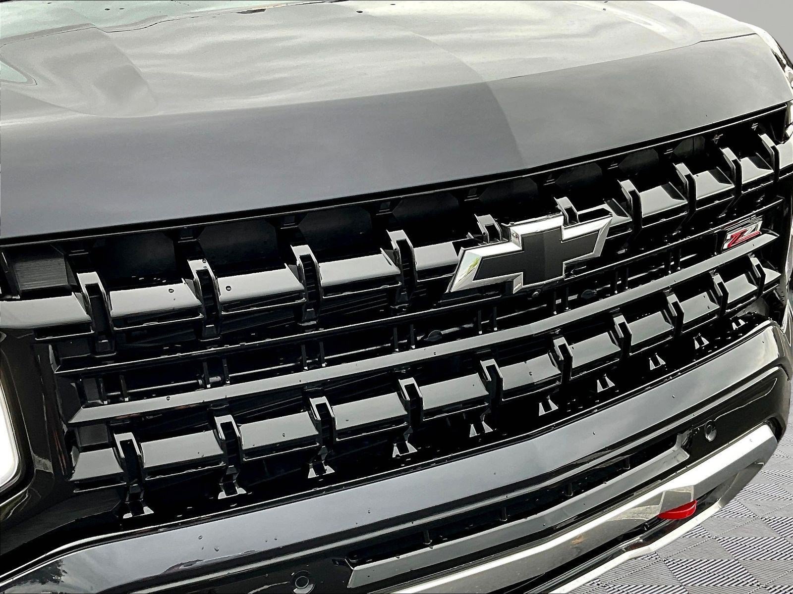 Used 2026 Chevrolet Tahoe Z71 w/ Comfort Package AWD/4WD image 34