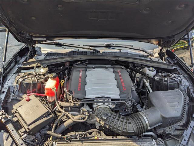 Used 2023 Chevrolet Camaro LT w/ Technology Package image 14