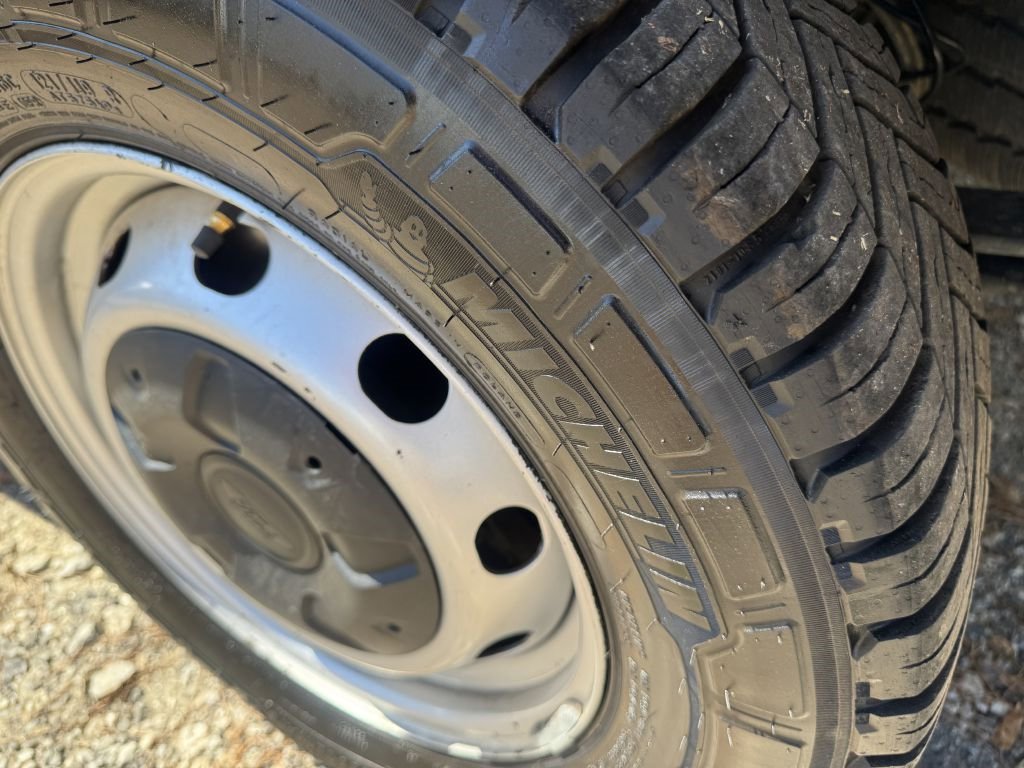 Used 2020 Ford Transit 250 Medium Roof w/ Load Area Protection Package image 17