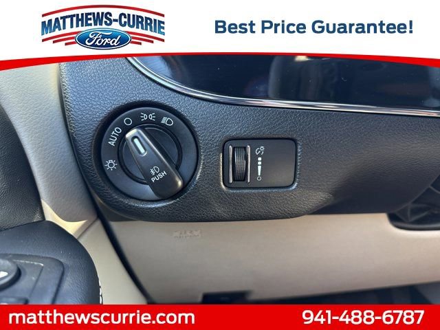 Used 2014 Dodge Grand Caravan SXT FWD image 25