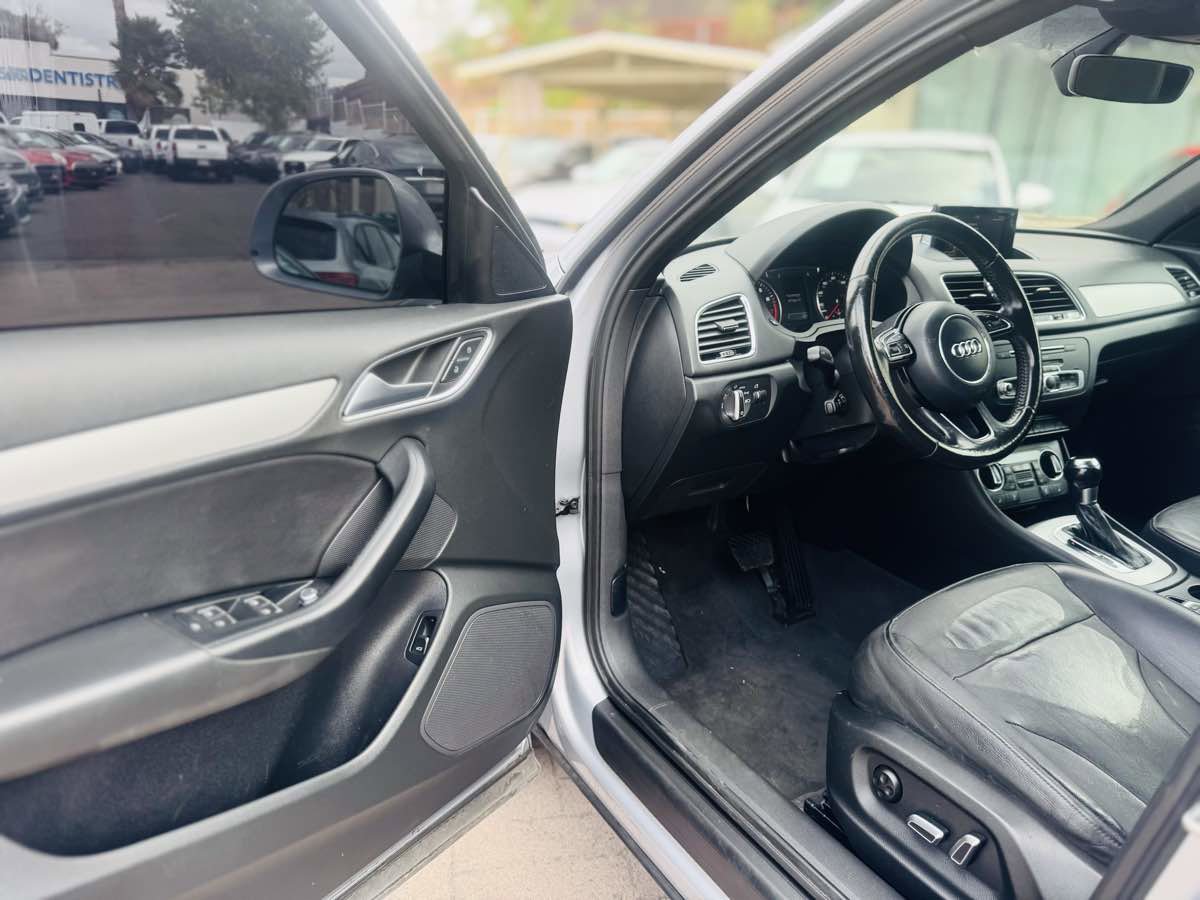 Used 2017 Audi Q3 2.0T Premium FWD image 16