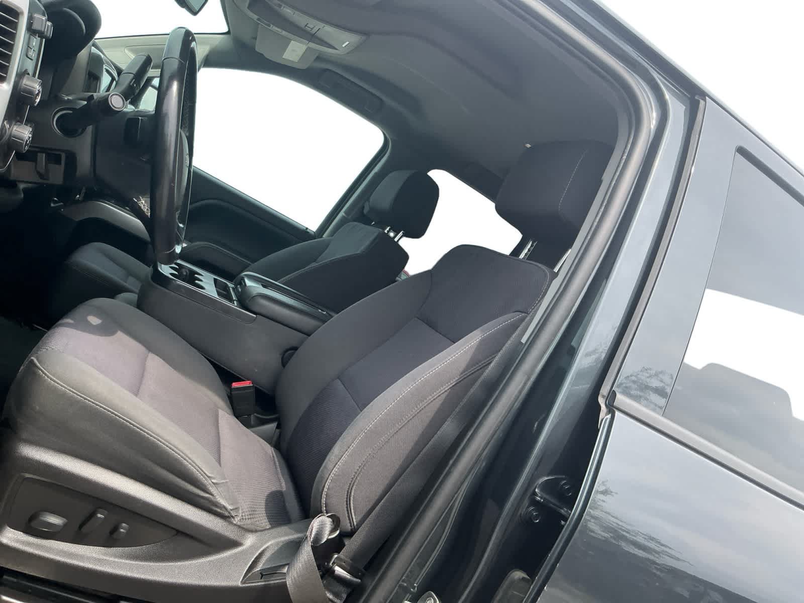Used 2019 Chevrolet Silverado 1500 LT w/ All Star Edition AWD/4WD image 9