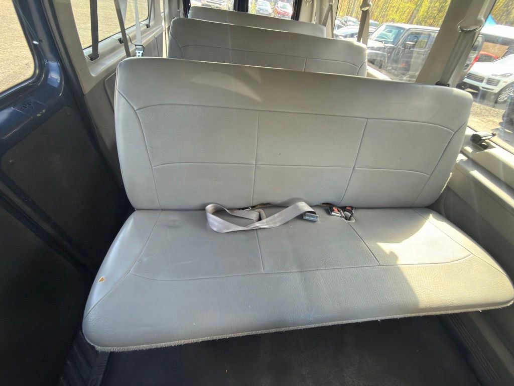 Used 2007 Ford E-350 and Econoline 350 Extended Wagon Super Duty RWD image 27