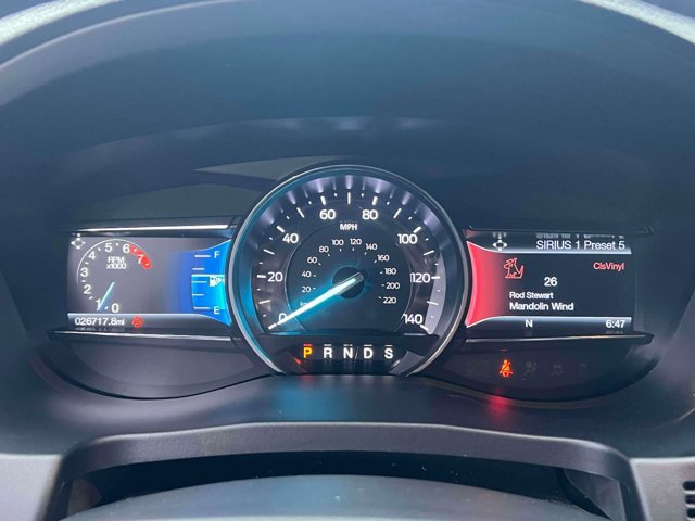 Used 2017 Ford Explorer XLT w/ Equipment Group 201A AWD/4WD image 26
