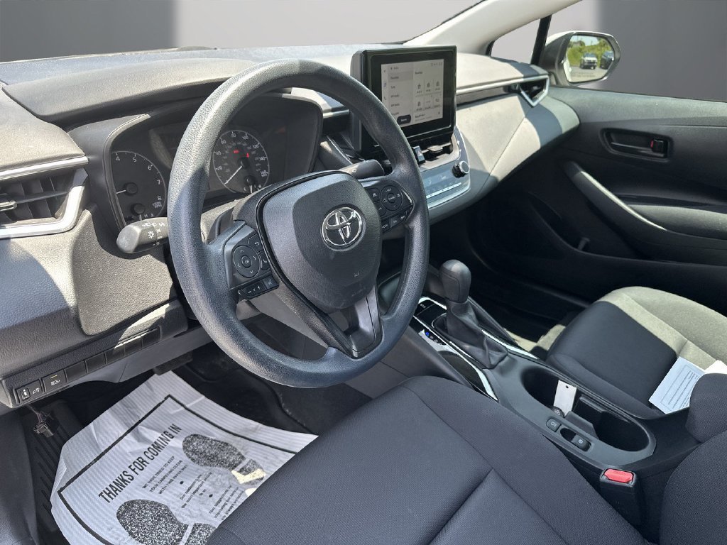 Used 2024 Toyota Corolla LE w/ LE Convenience Package FWD image 13