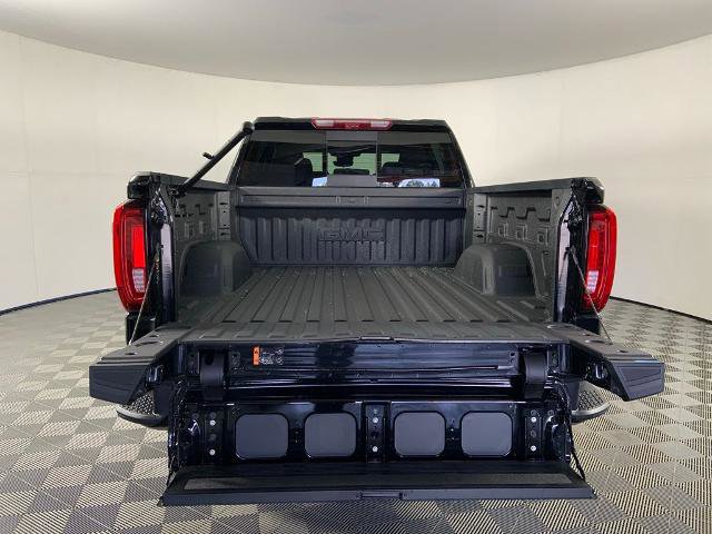 Used 2025 GMC Sierra 1500 AT4 w/ AT4 Premium Package AWD/4WD image 9