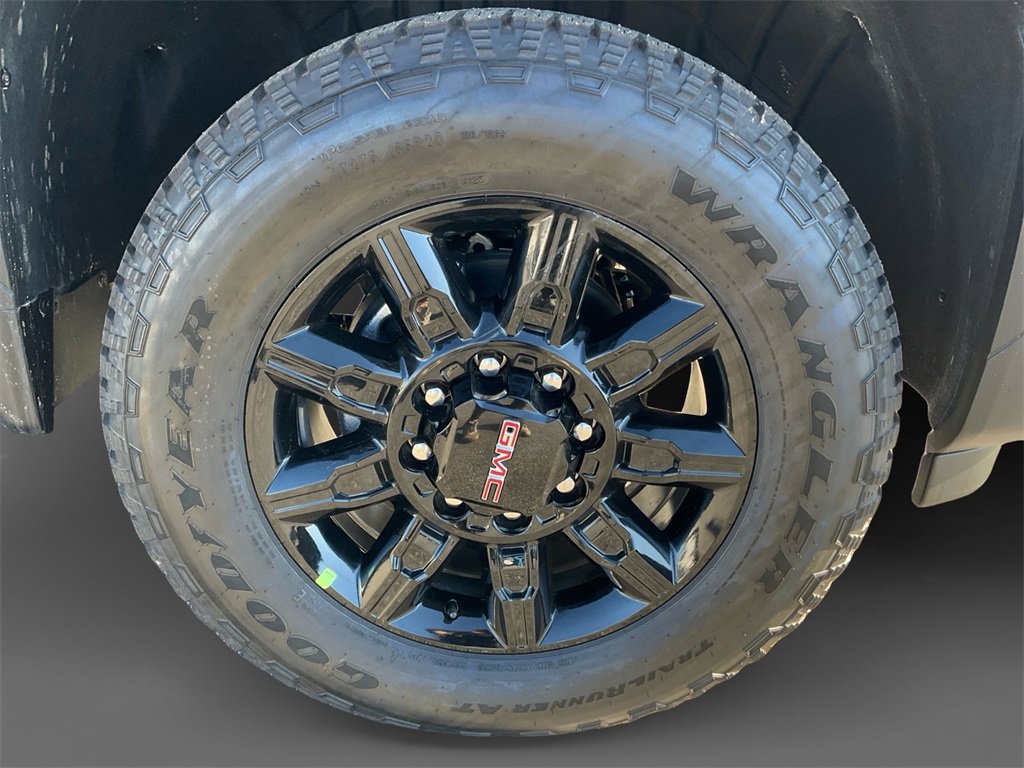 New 2026 GMC Sierra 2500 AT4 w/ AT4 Premium Plus Package image 14