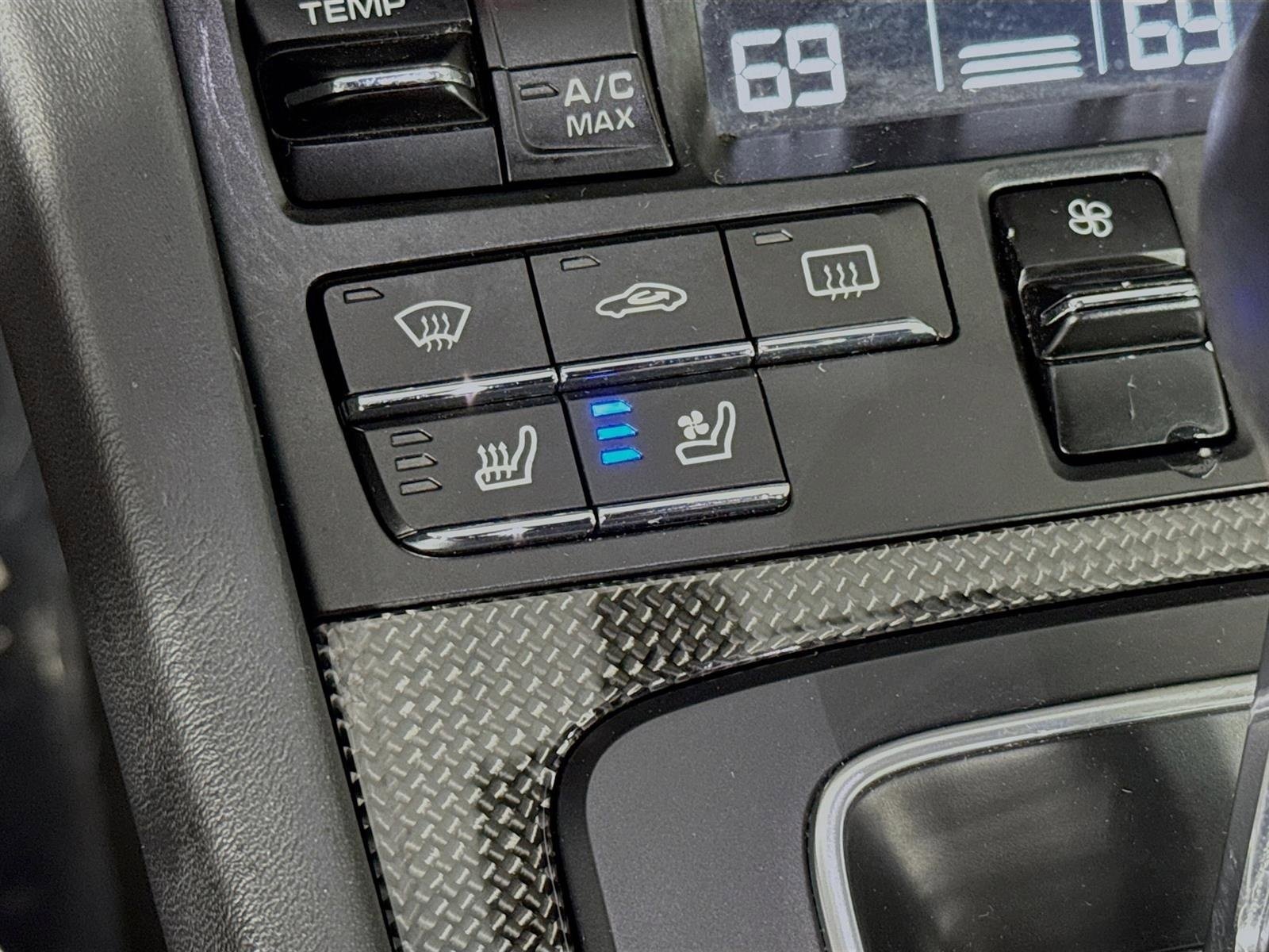 Used 2019 Porsche 911 Turbo image 23