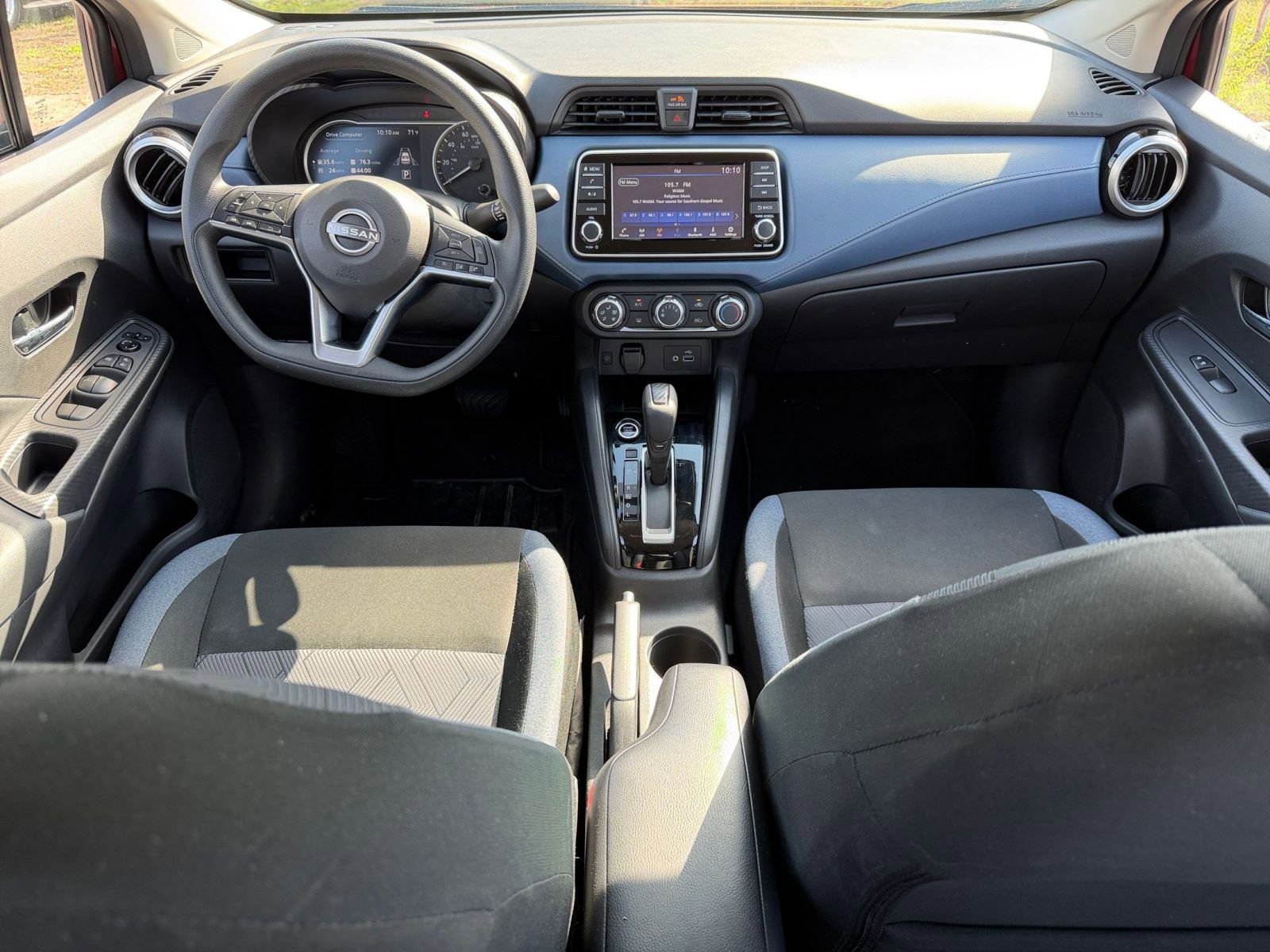 Used 2025 Nissan Versa SV FWD image 39