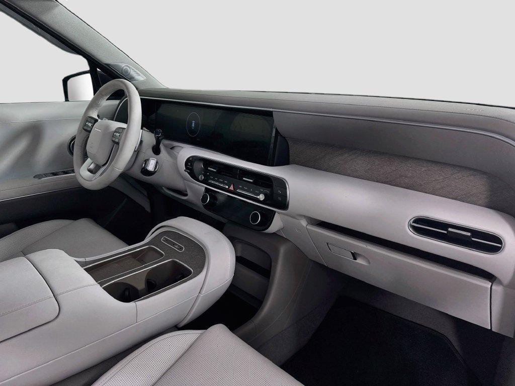 Certified 2026 Hyundai Palisade Limited FWD image 33