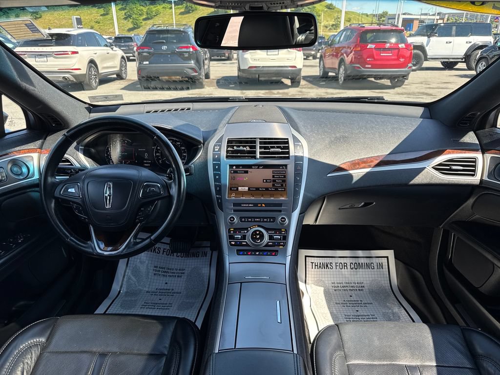 Used 2019 Lincoln MKZ Reserve FWD image 11