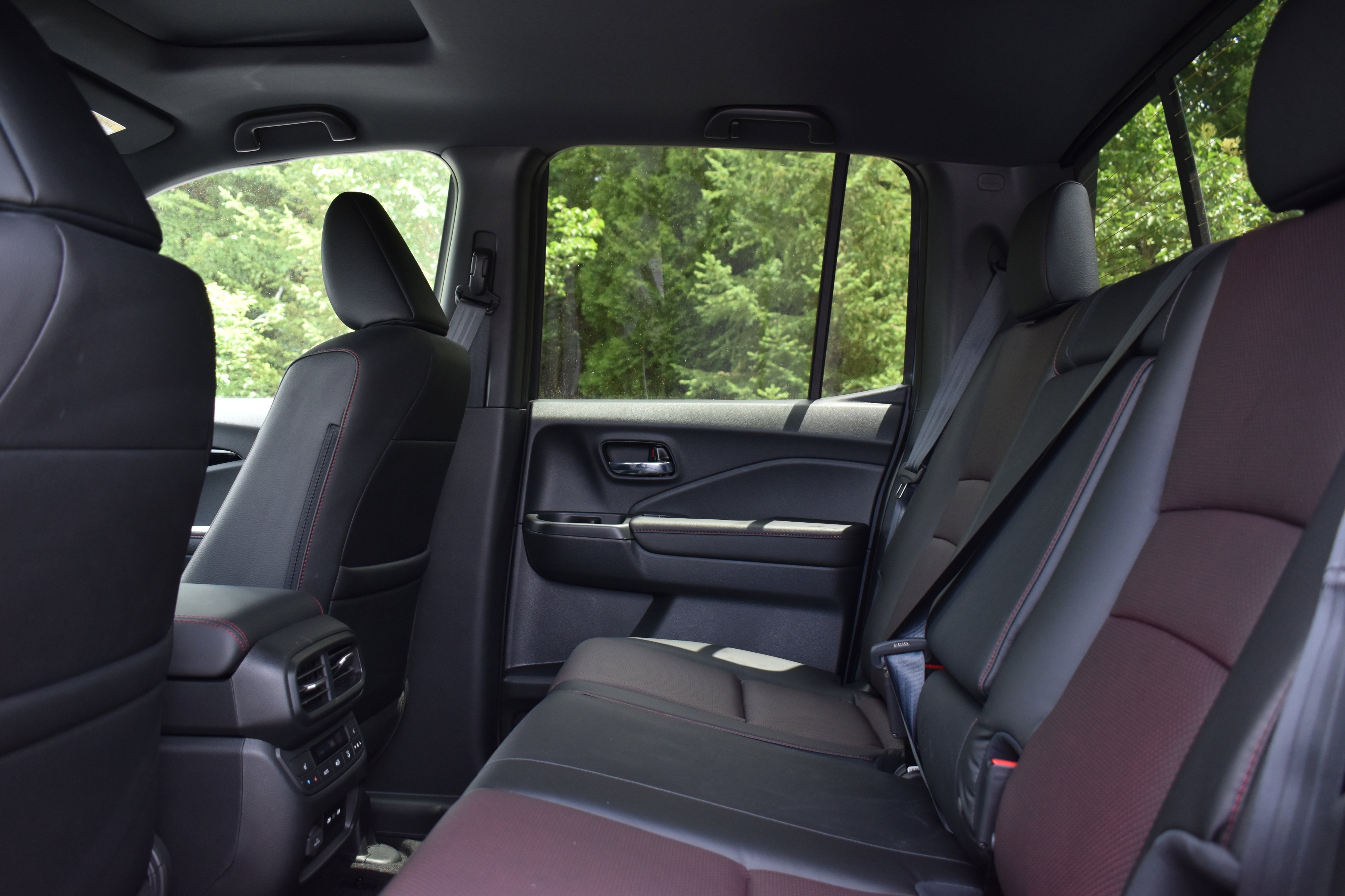 New 2026 Honda Ridgeline Black Edition image 14