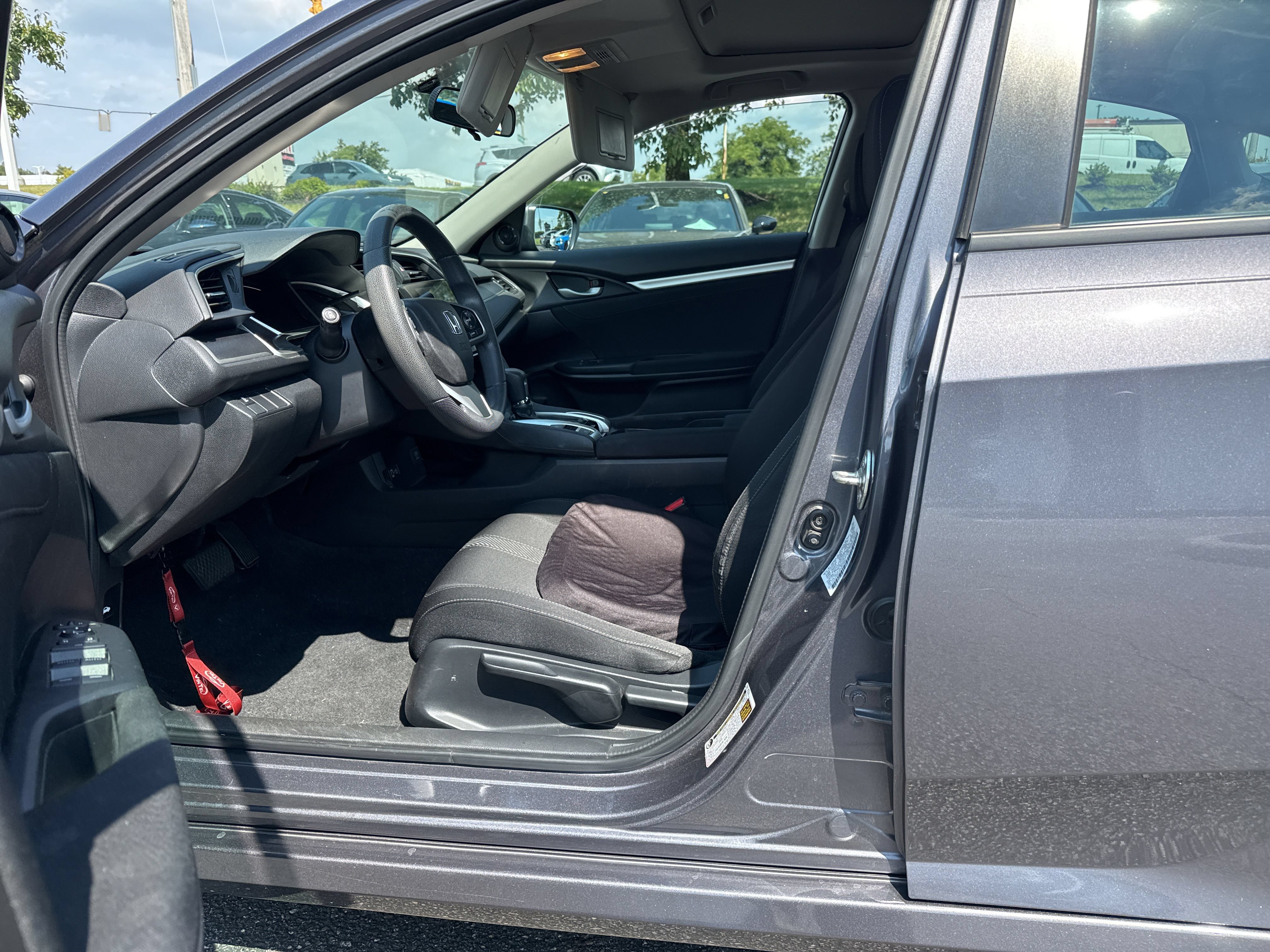 Used 2018 Honda Civic EX image 8