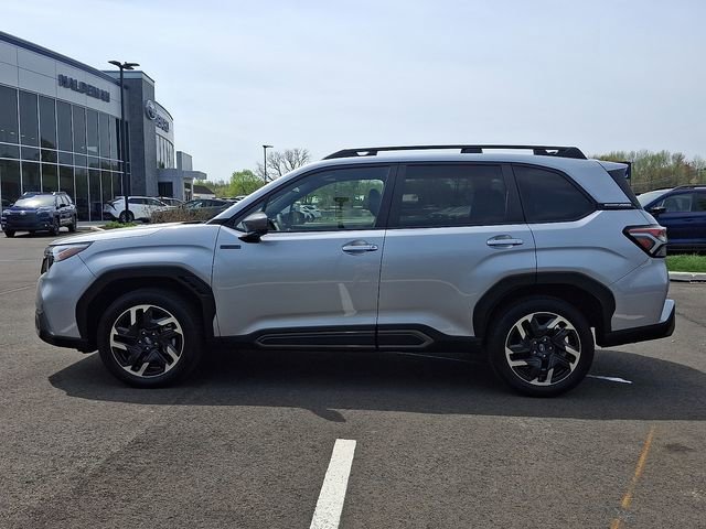 Used 2025 Subaru Forester Limited image 4