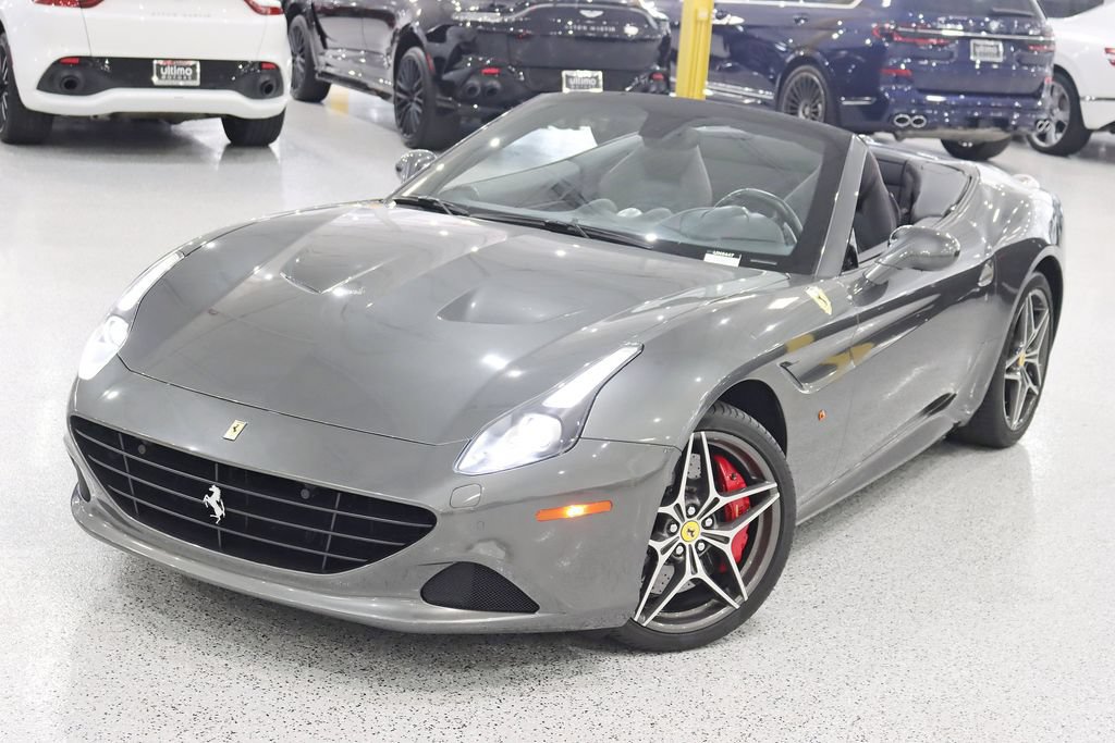 Used 2016 Ferrari California T RWD image 7