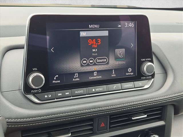 Used 2025 Nissan Rogue SV AWD/4WD image 13