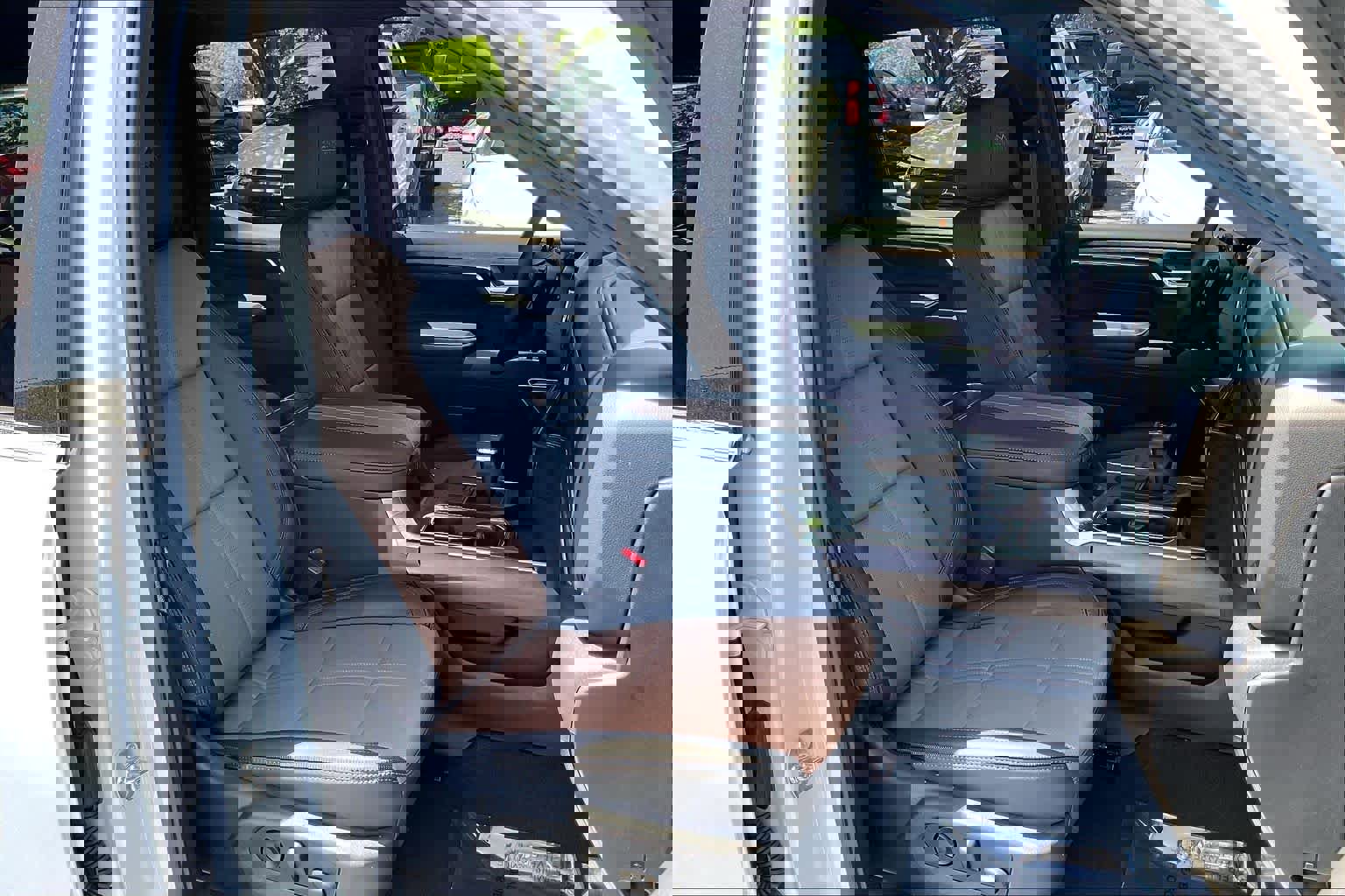 Used 2026 Chevrolet Silverado 1500 High Country image 8