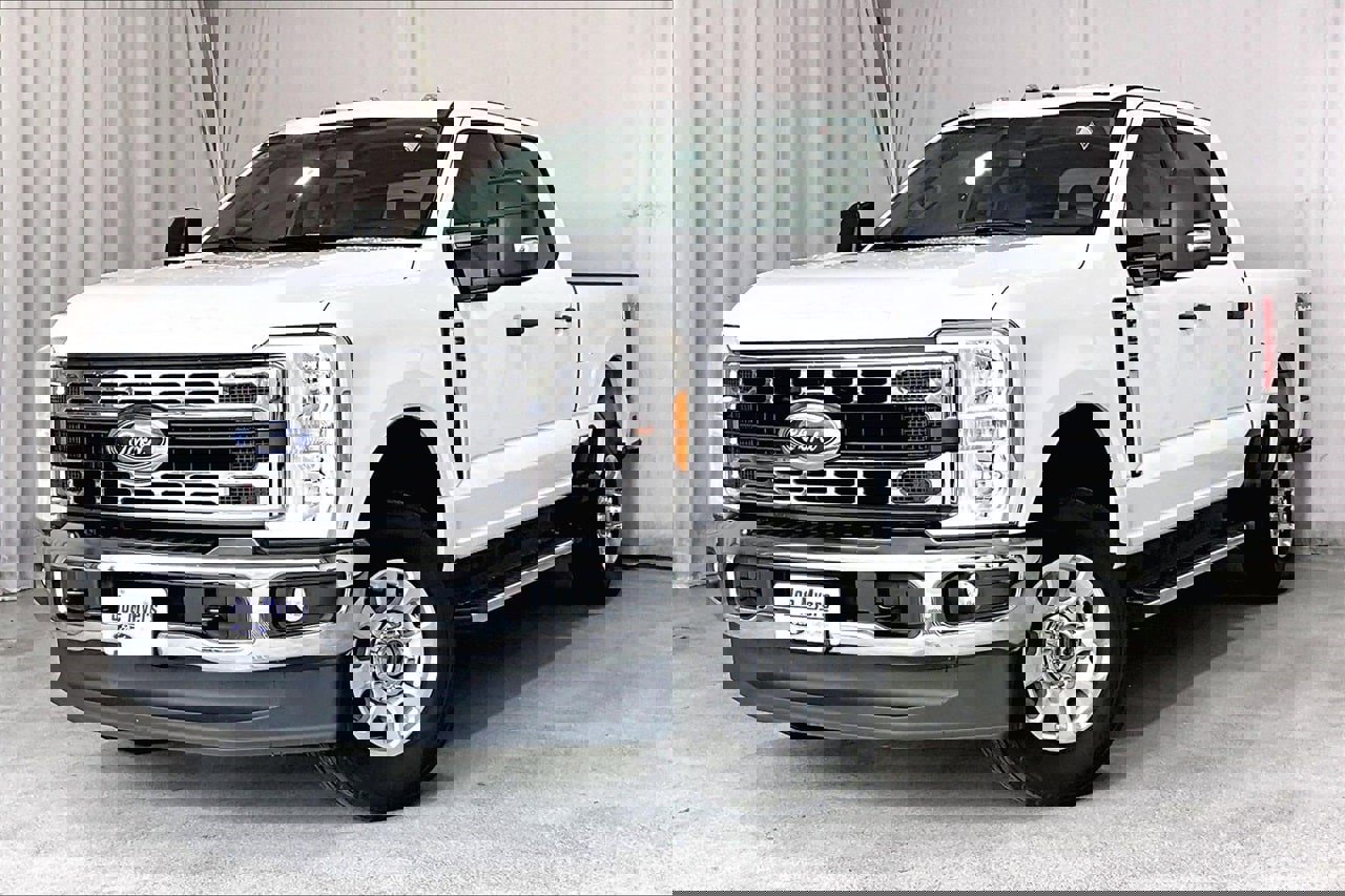 Used 2023 Ford F250 XLT w/ FX4 Off-Road Package image 12