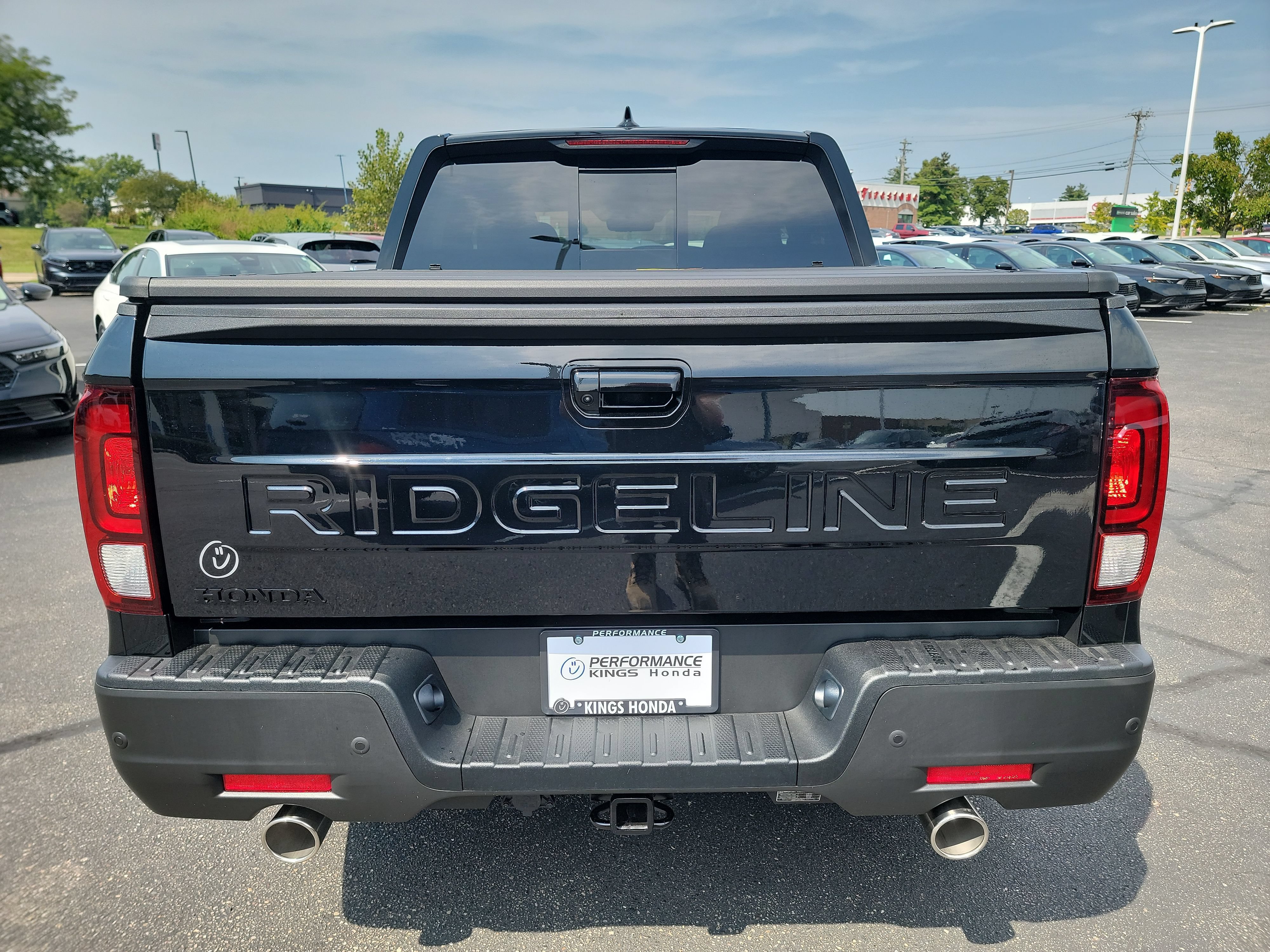 New 2026 Honda Ridgeline Black Edition image 8