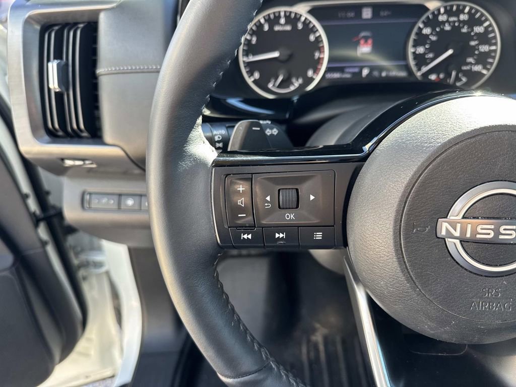 Used 2022 Nissan Pathfinder SL w/ SL Premium Package image 23