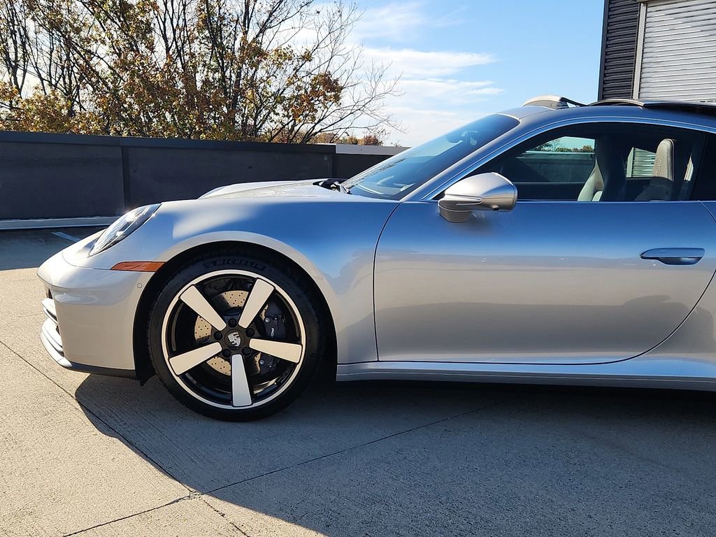 New 2026 Porsche 911 Carrera image 6