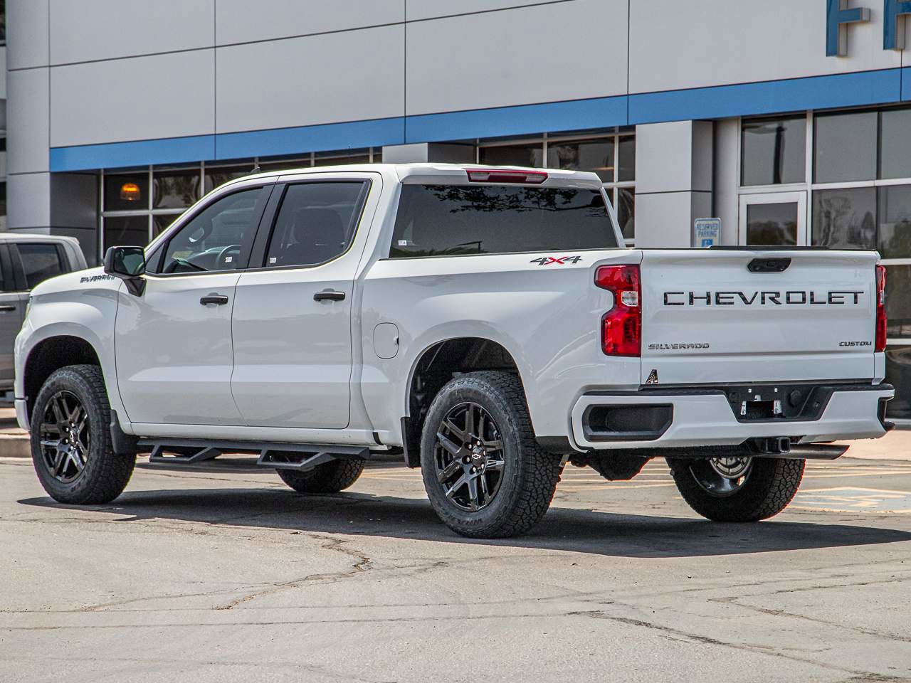 Used 2024 Chevrolet Silverado 1500 Custom image 4