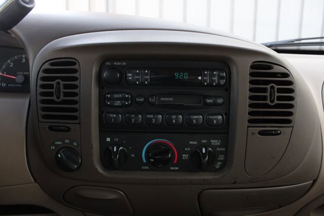 Used 1998 Ford Expedition Eddie Bauer AWD/4WD image 13