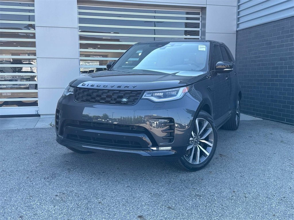 New 2025 Land Rover Discovery Dynamic SE